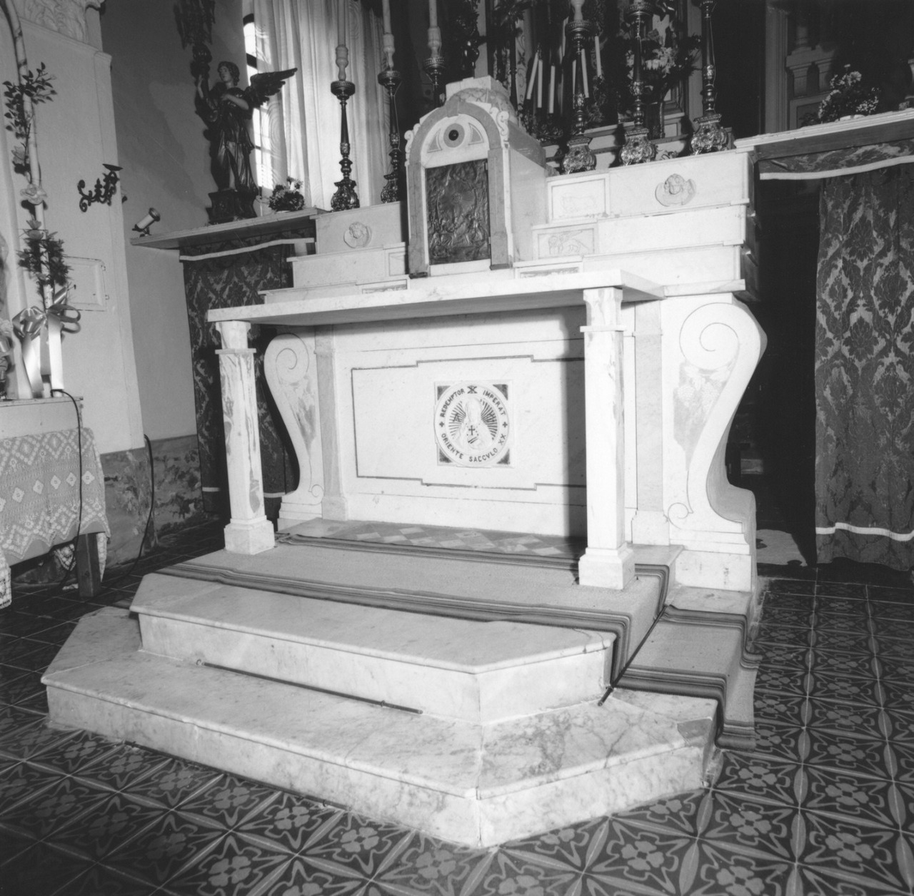 altare maggiore - produzione parmense (sec. XX)