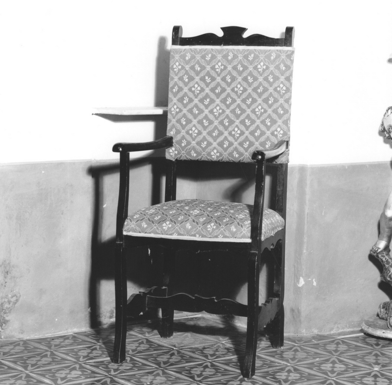 poltrona - produzione parmense (primo quarto sec. XX)