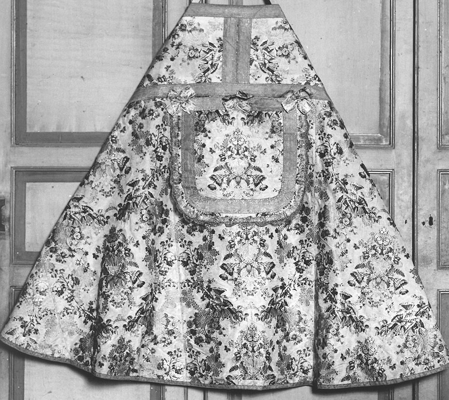 piviale - manifattura lionese (sec. XVIII)