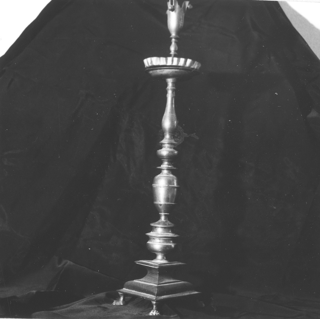 candeliere d'altare, serie - ambito Italia nord-orientale (sec. XVIII)