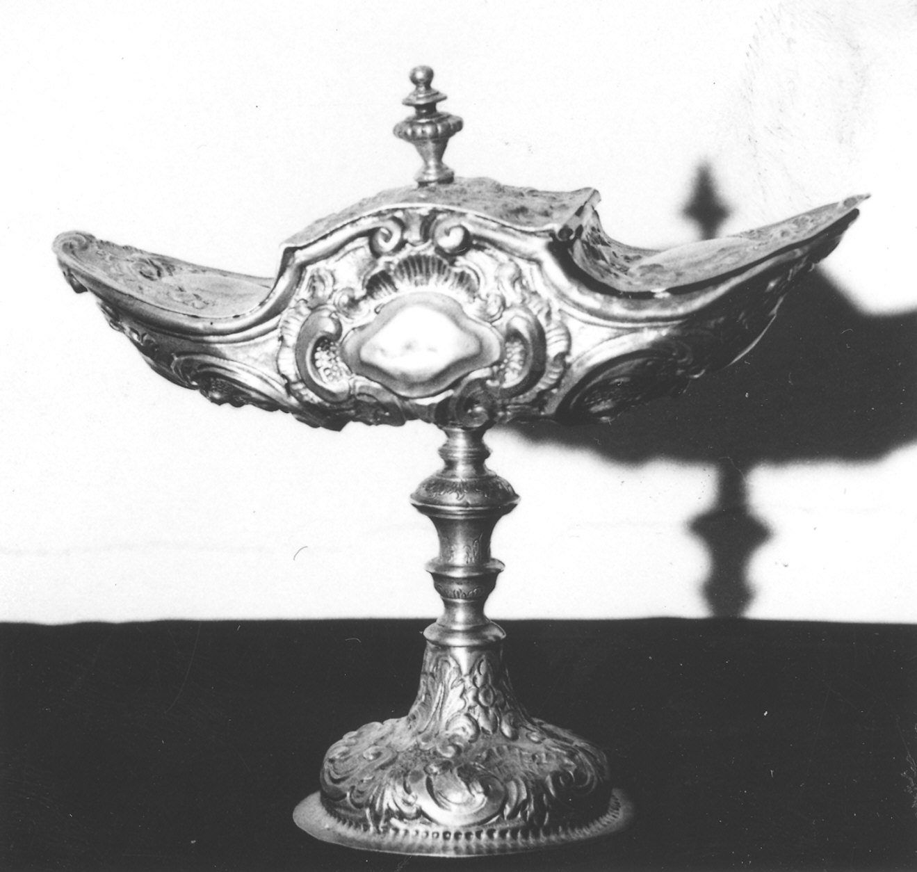 navicella portaincenso - a doppia valva, elemento d'insieme - ambito parmense (sec. XVIII)