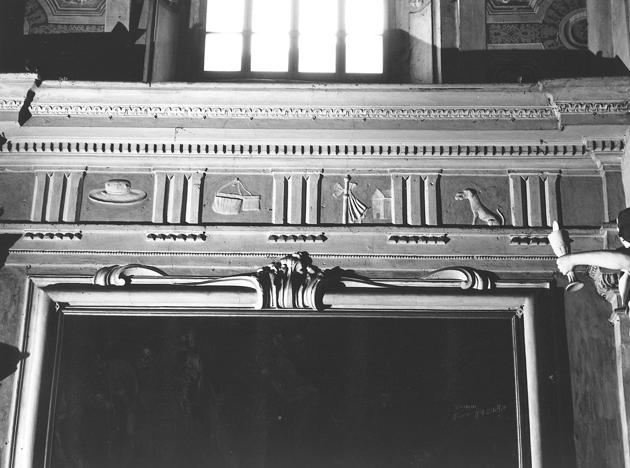 decorazione plastica di Rossi Antonio (sec. XX)