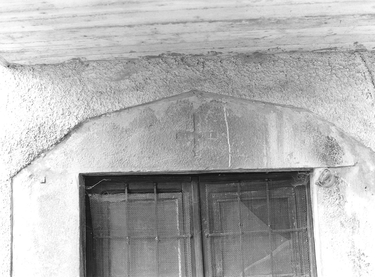 portale architravato - ambito parmense (secc. XVI/ XVII)