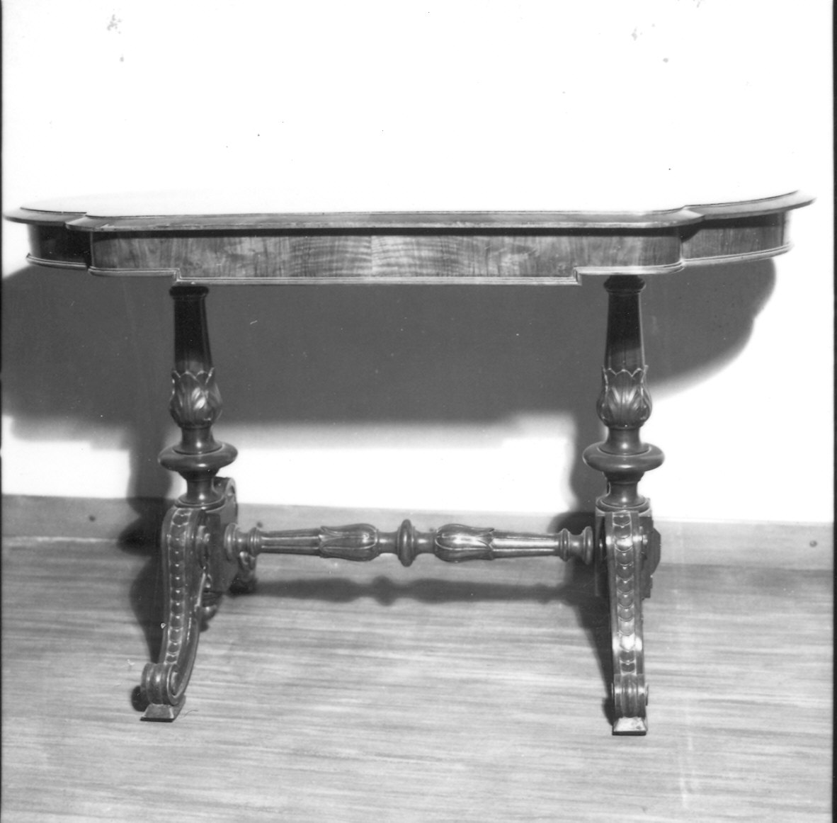 tavolo - ambito Italia settentrionale (seconda metà sec. XIX)