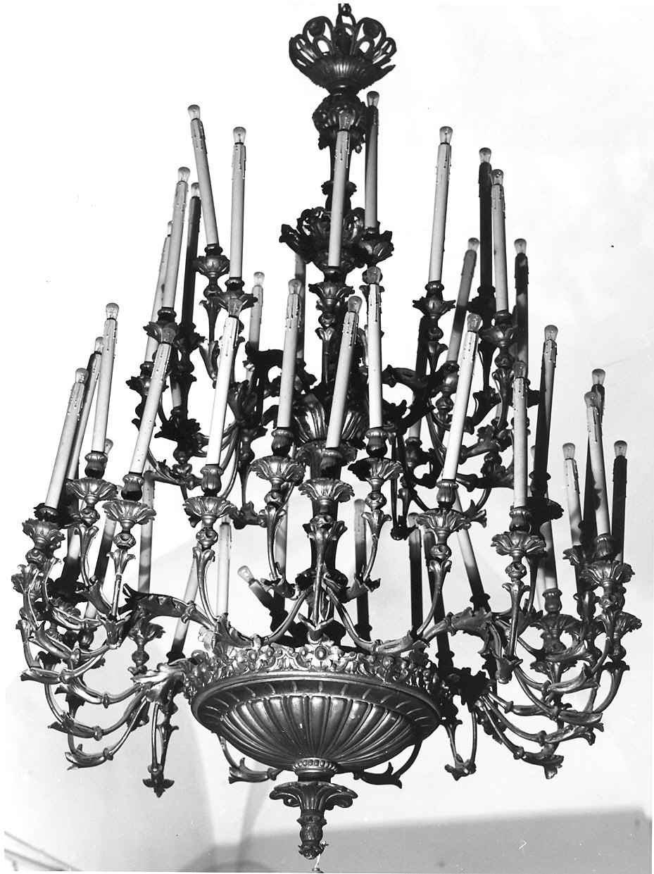 lampadario - a bracci - ambito parmense (sec. XIX)