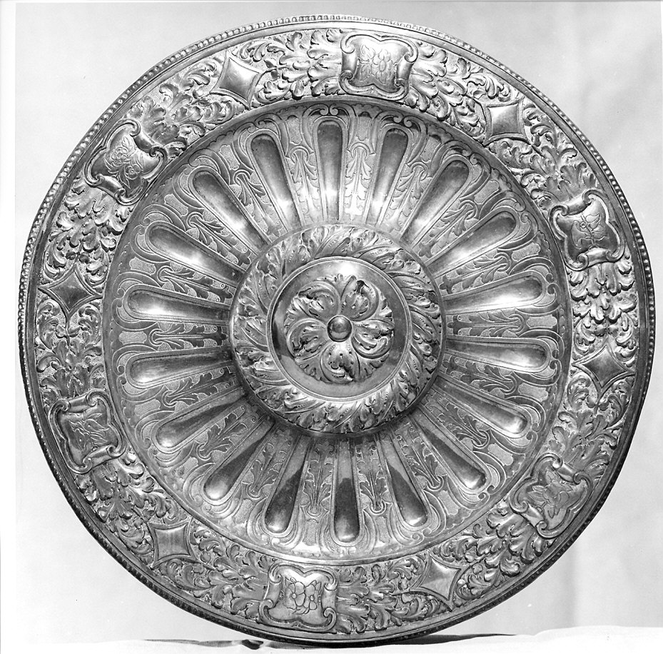 piatto - ambito parmense (metà sec. XVII)