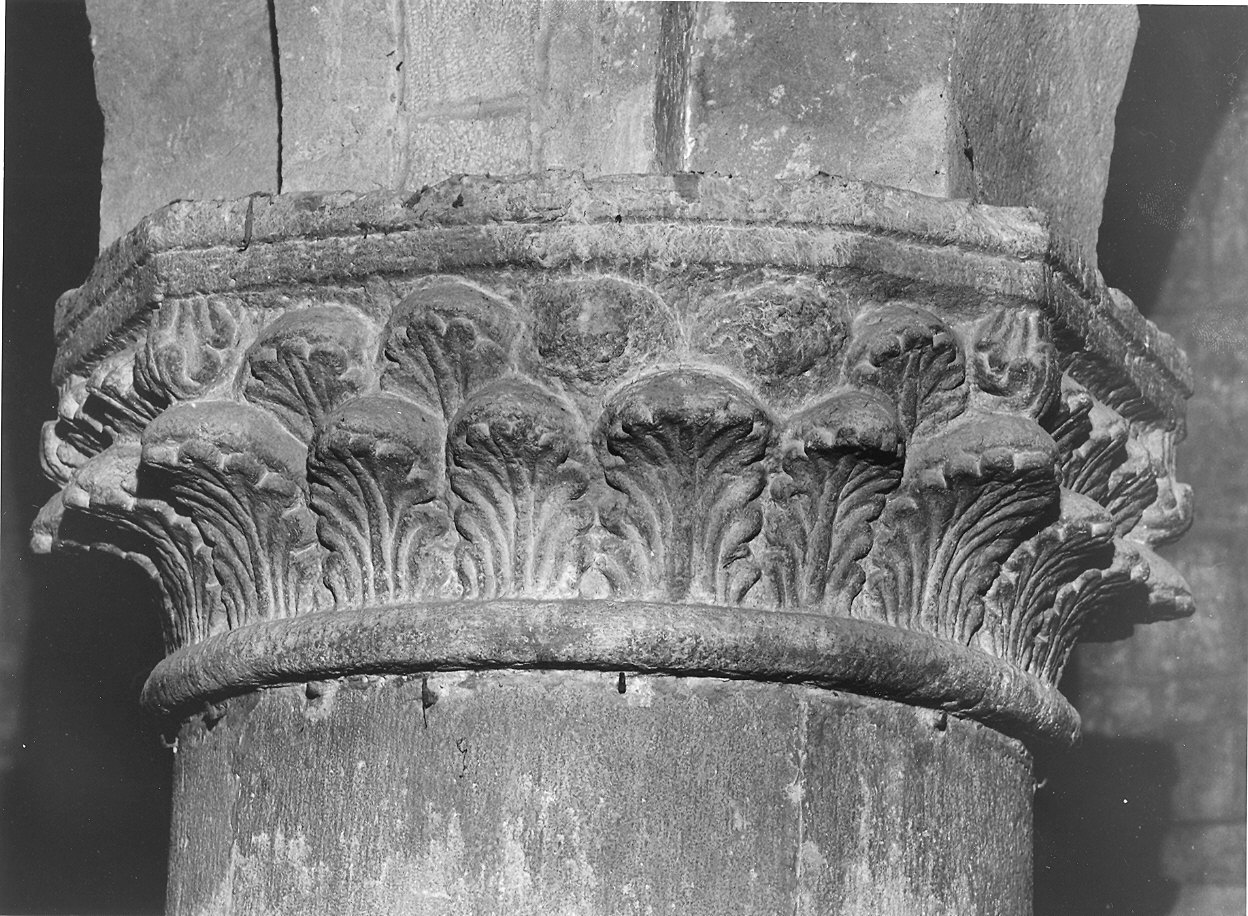 capitello di colonna - ambito Italia settentrionale (fine/inizio secc. XII/ XIII)