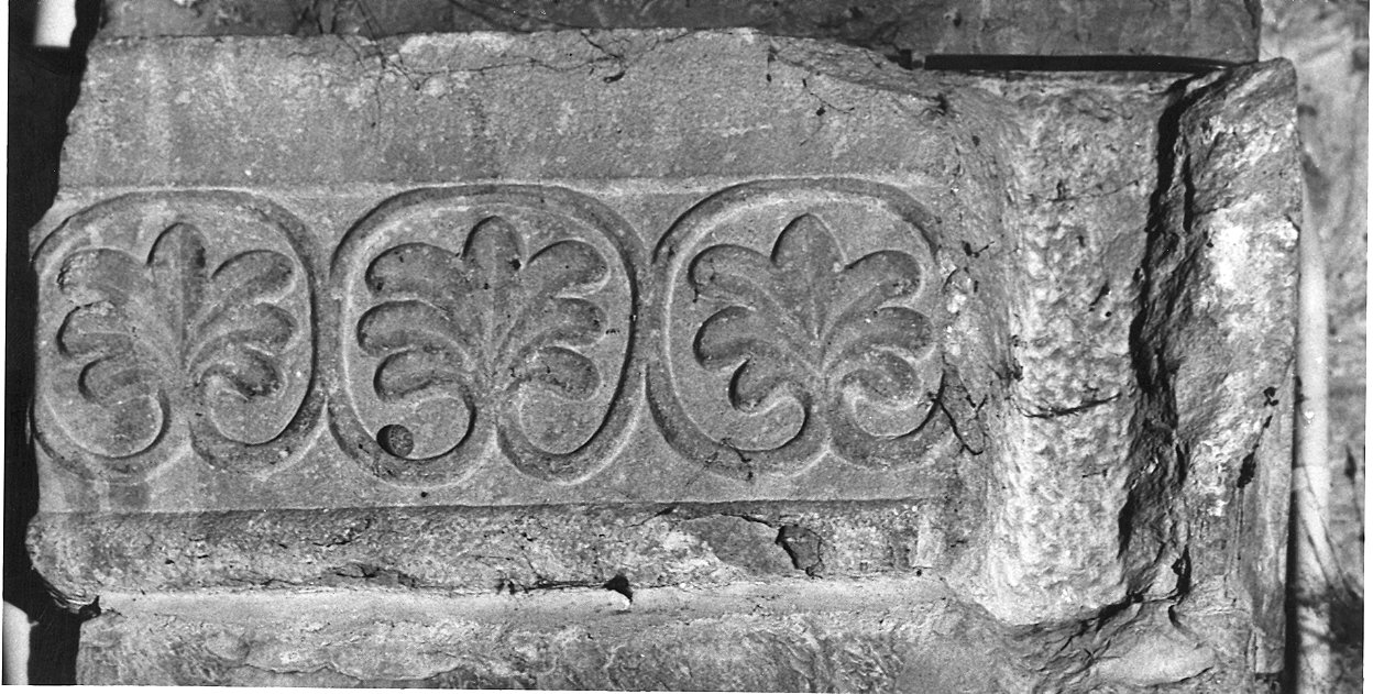 mensola architettonica, serie - ambito parmense (primo quarto sec. XIII)