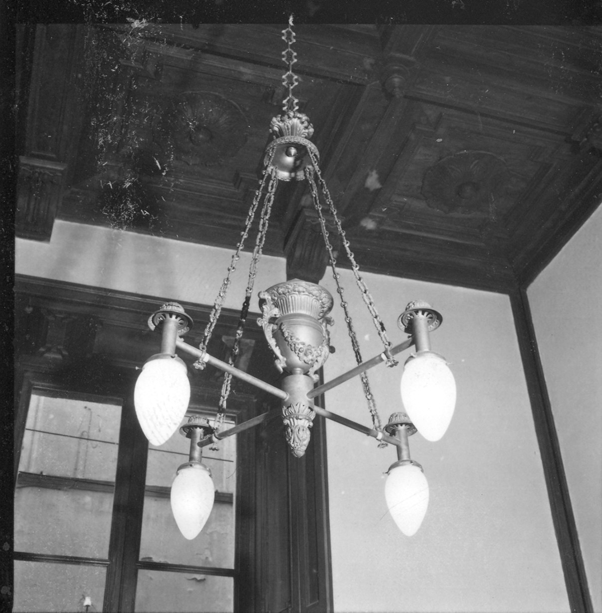 lampadario - a bracci - ambito parmense (fine/inizio secc. XIX/ XX)