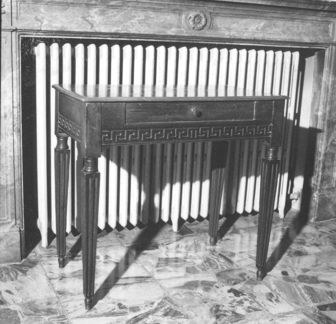 tavolino, coppia - ambito parmense (fine sec. XVIII)