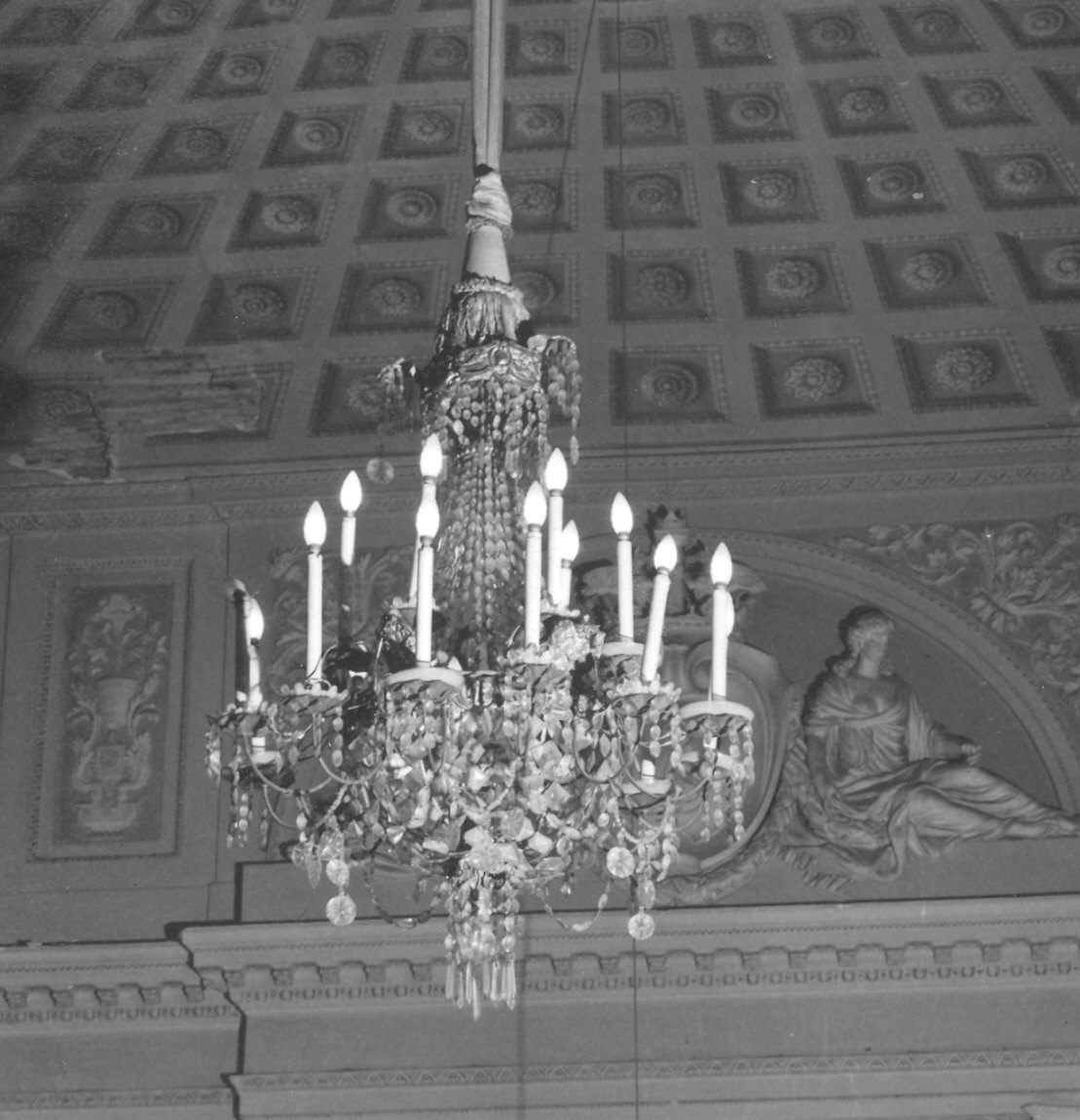 lampadario - a bracci, serie - ambito parmense (sec. XIX)