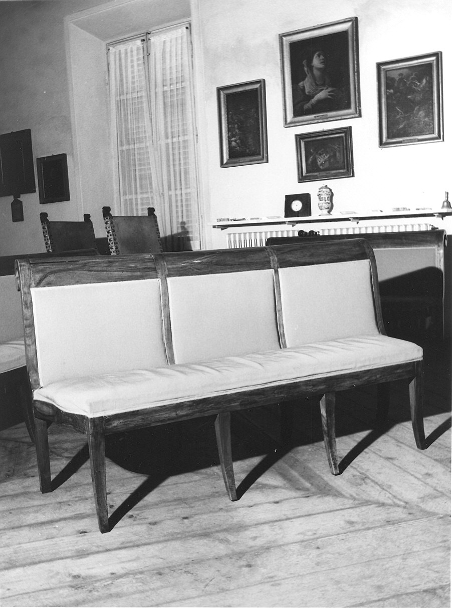 divano, serie - ambito parmense (prima metà sec. XIX)