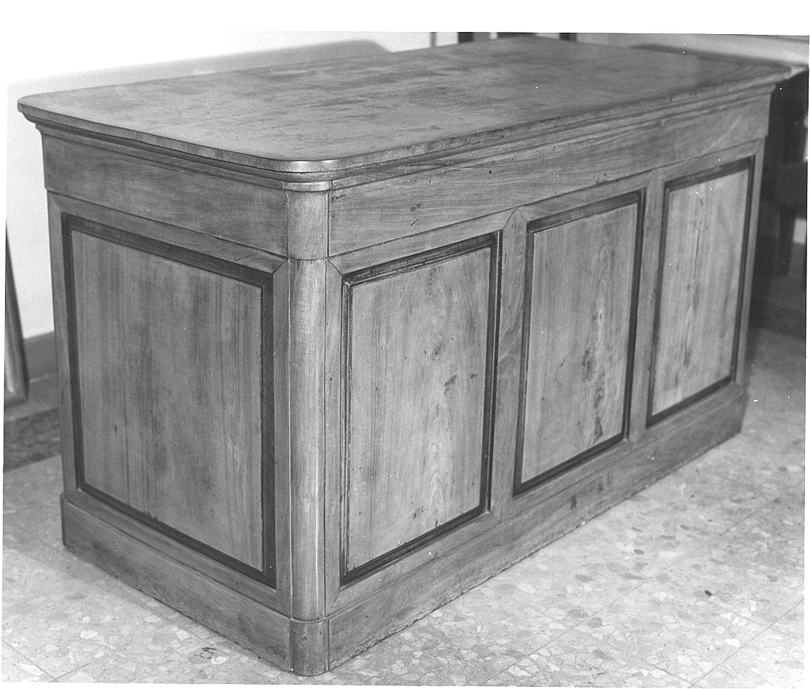 scrivania - ambito parmense (inizio sec. XX)