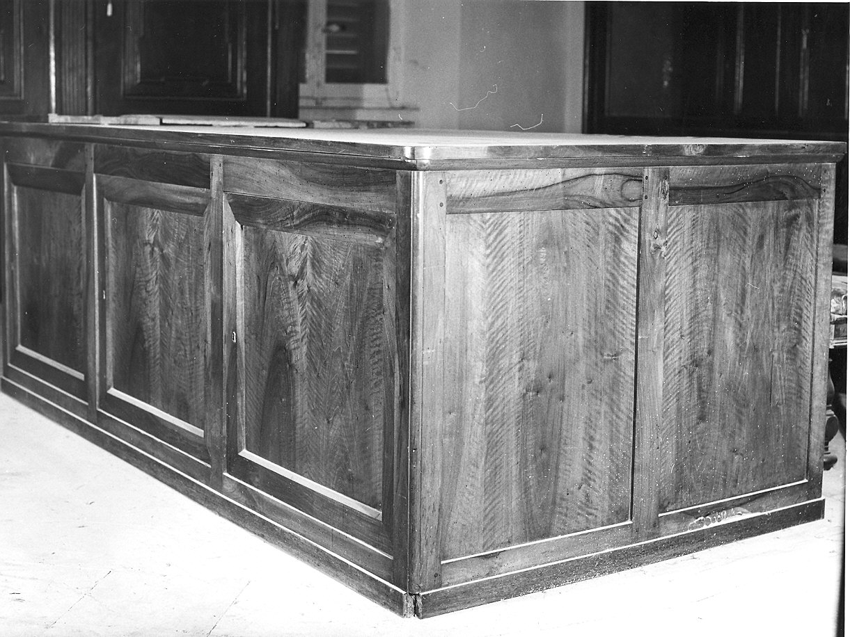 scrivania - ambito parmense (fine sec. XIX)