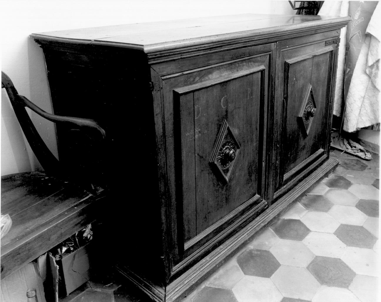 mobile da sacrestia - ambito parmense (sec. XVII)