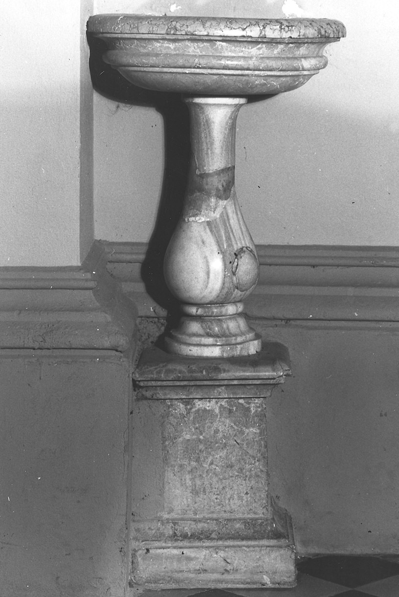acquasantiera - a fusto - ambito parmense (sec. XVIII)