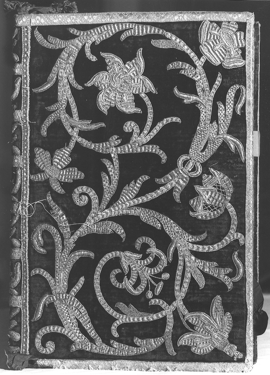 coperta di libro liturgico - ambito parmense (sec. XVII)