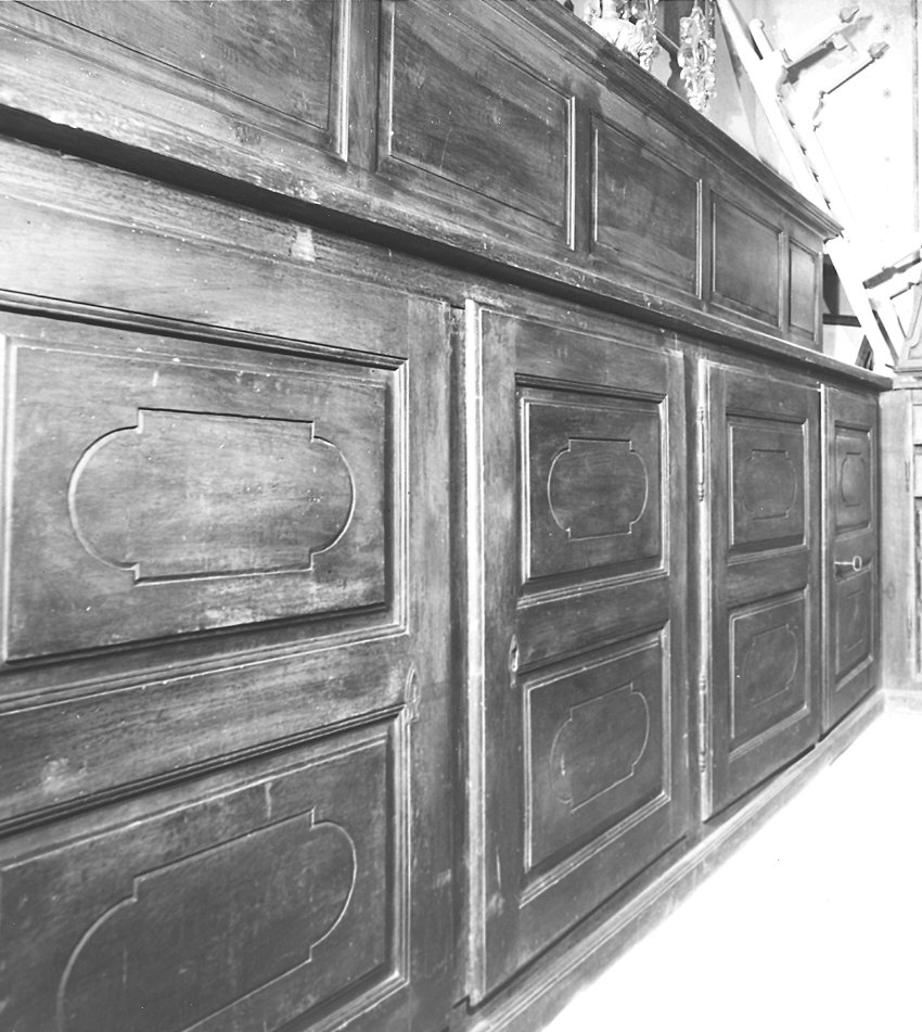 armadio da sacrestia - ambito parmense (inizio sec. XIX)