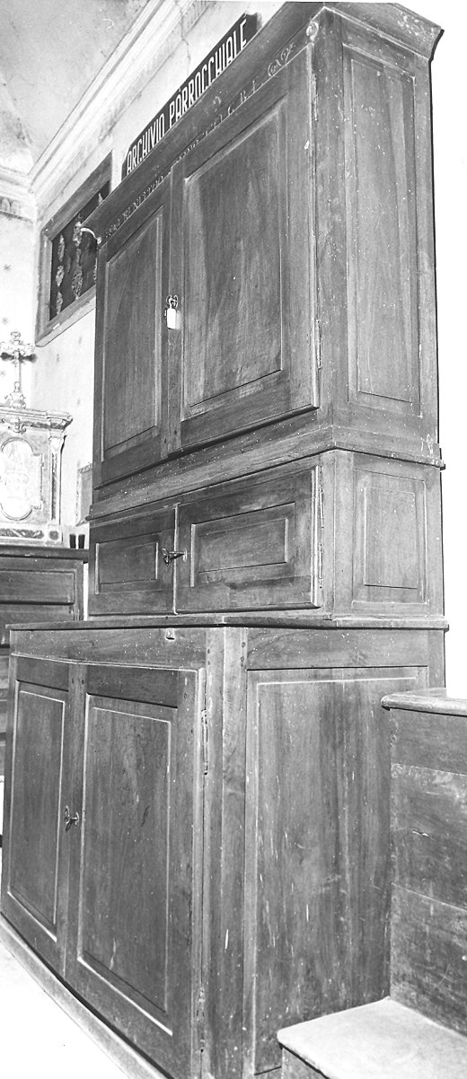 credenza con alzata - ambito parmense (prima metà sec. XIX)