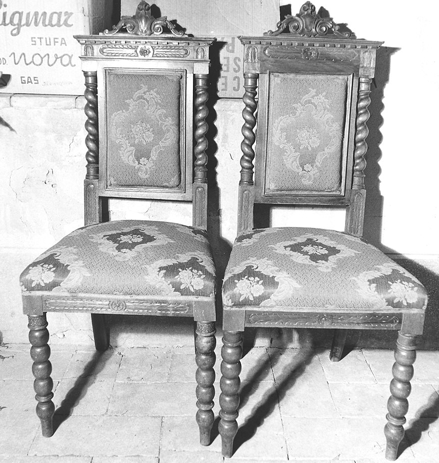 sedia, coppia - ambito parmense (prima metà sec. XX)