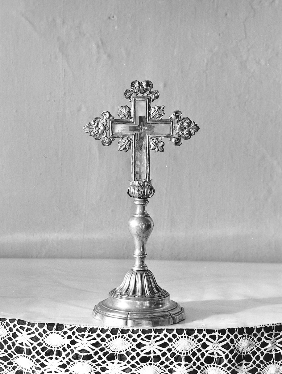 reliquiario - a croce - produzione emiliana (metà sec. XIX)