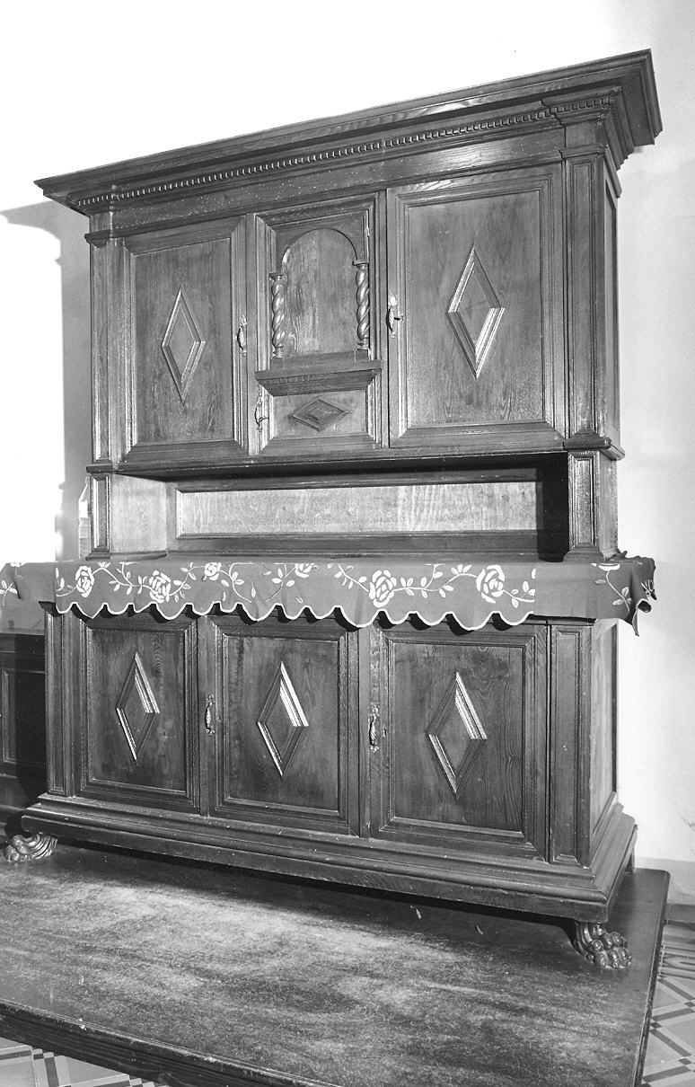 armadio da sacrestia - ambito emiliano (sec. XX)