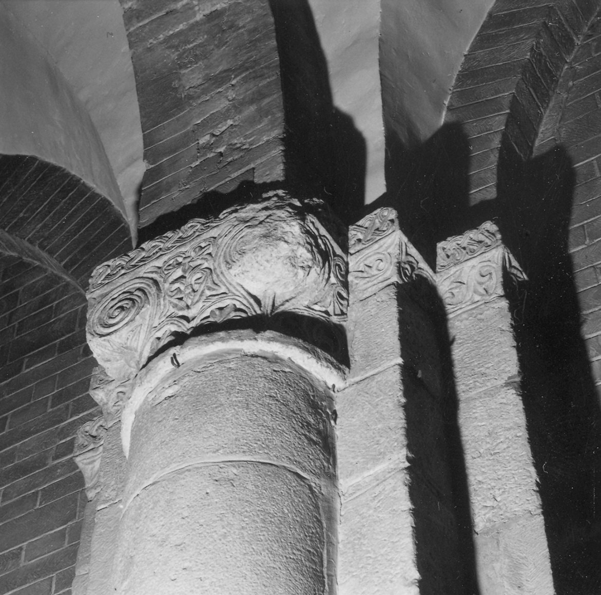 capitello - ambito piacentino (sec. XII)