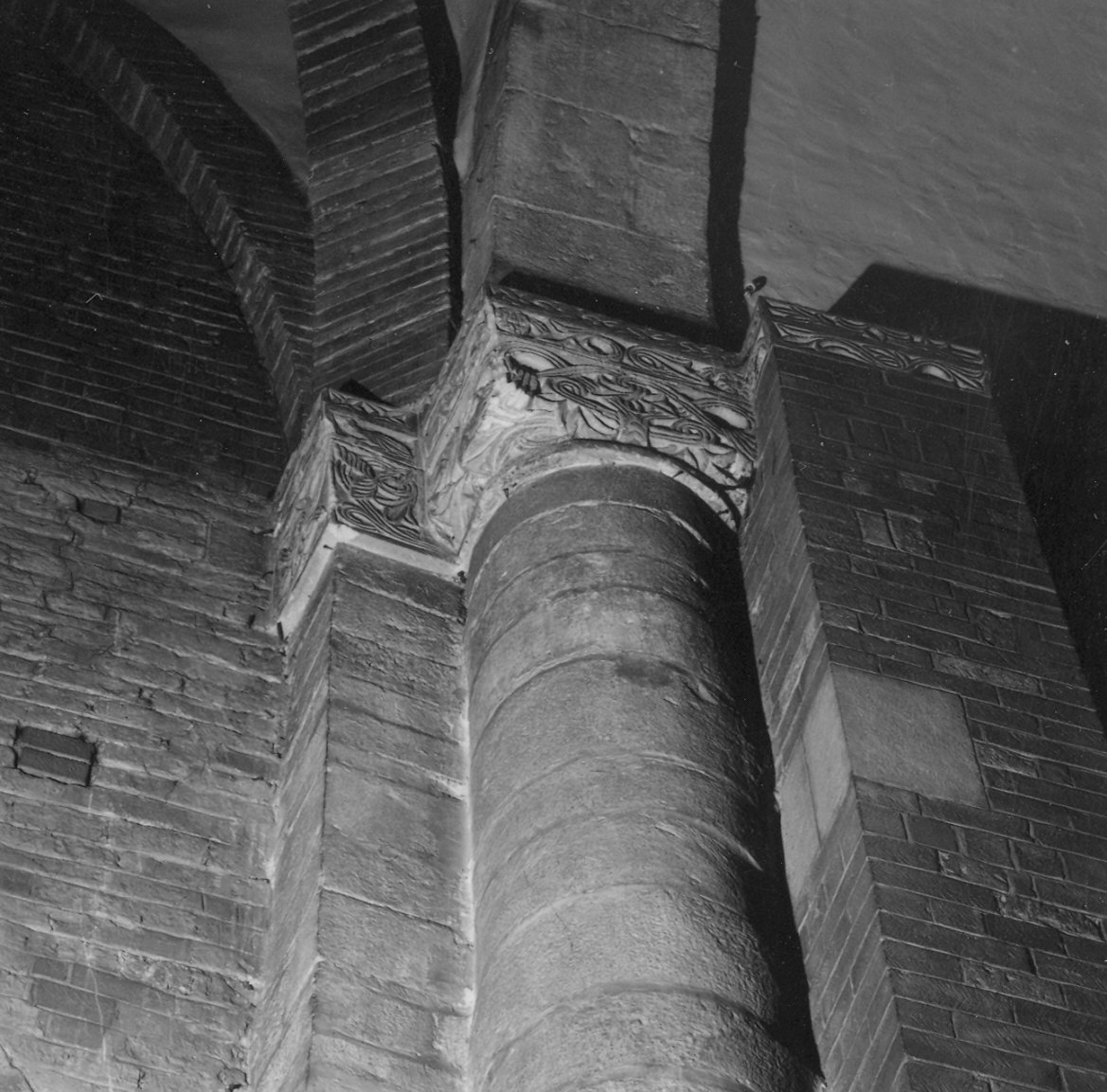 capitello - ambito piacentino (sec. XII)