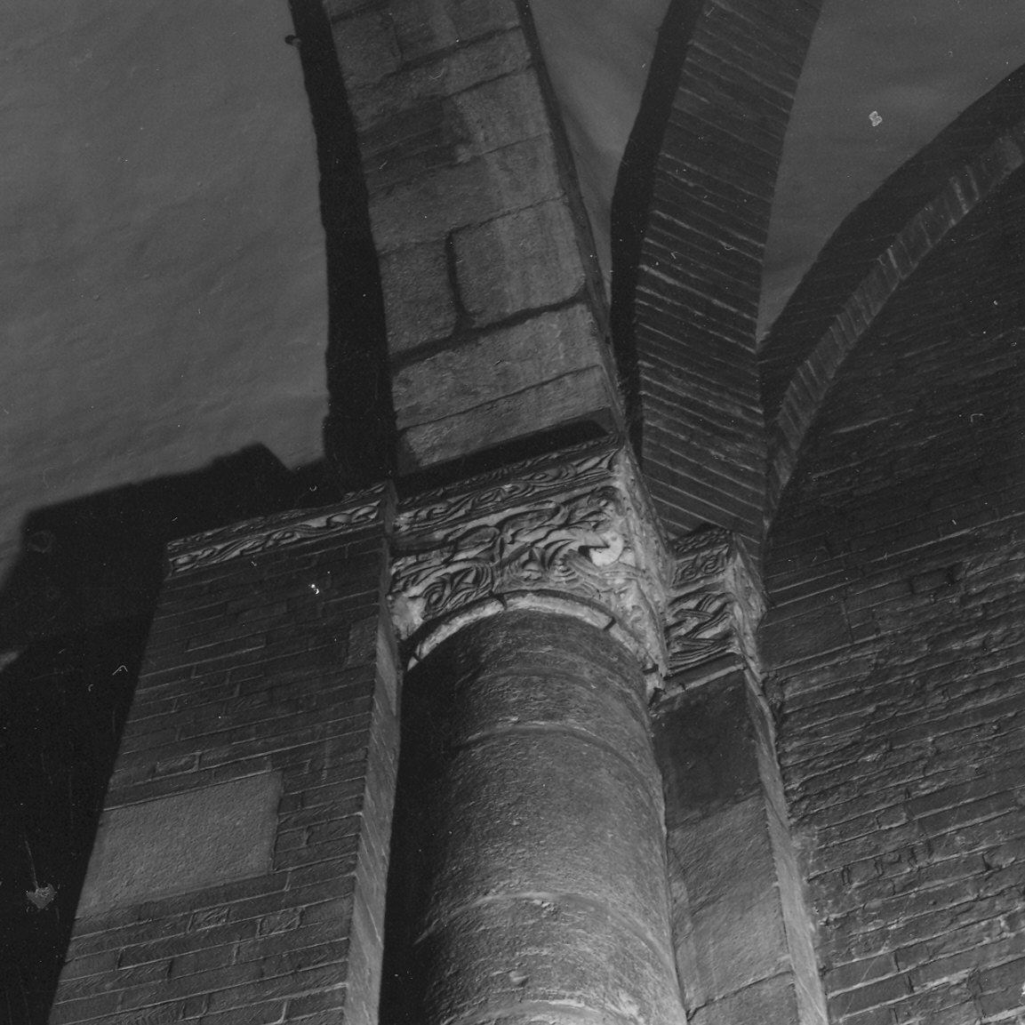 capitello - ambito piacentino (inizio sec. XII)