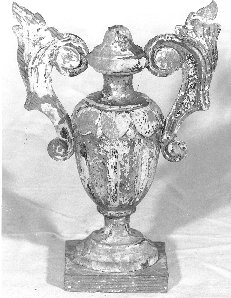 vaso d'altare per composizione floreale - ambito parmense (sec. XVIII)