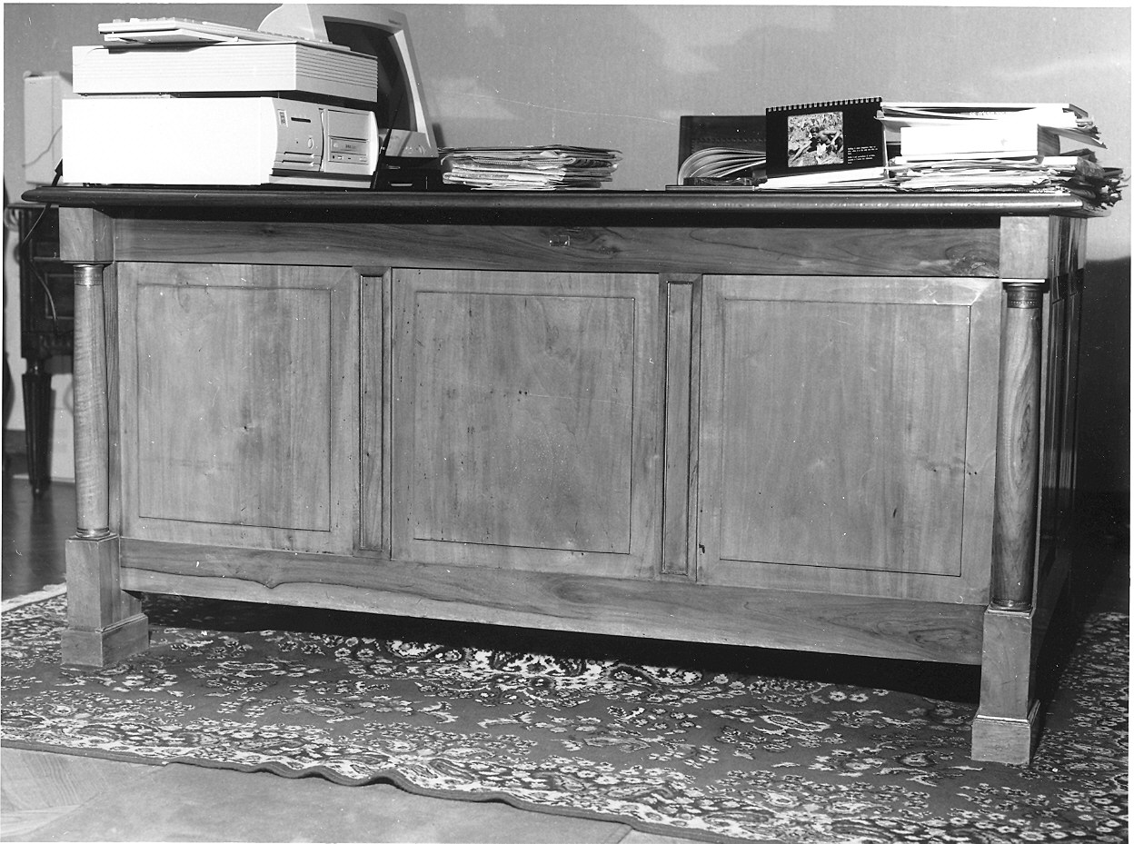 scrivania - ambito italiano (prima metà sec. XX)