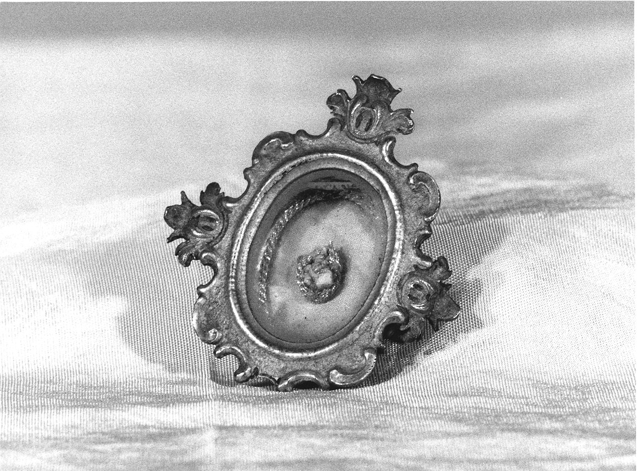 reliquiario a capsula - ambito parmense (inizio sec. XIX)