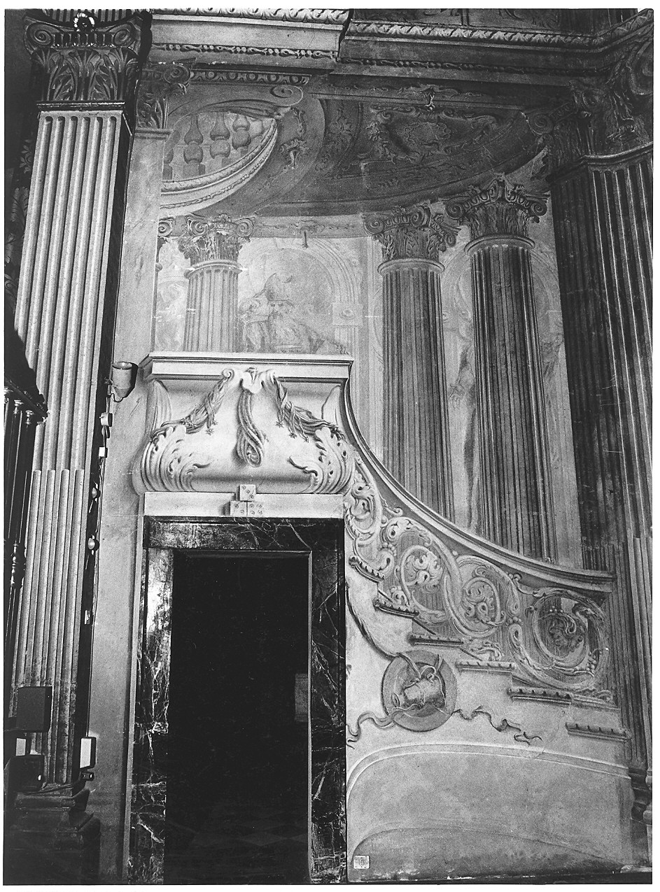 Il trionfo della Santa Croce (volta)//prospettive architettoniche (pareti) (dipinto) di Boni Giacomo Antonio, Aldrovandini Tommaso (sec. XVIII)