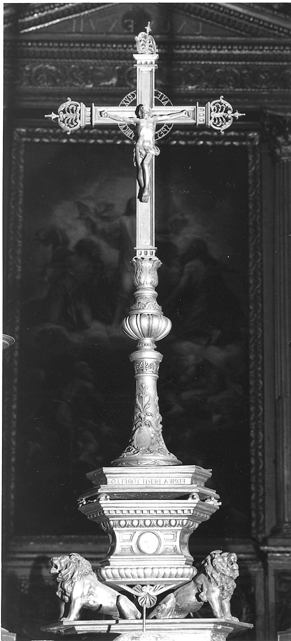 croce d'altare - produzione Italia settentrionale (sec. XX)