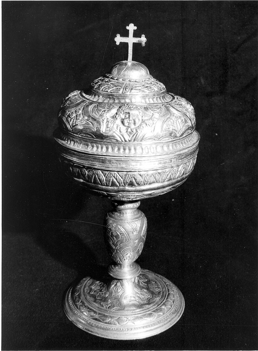 pisside - ambito emiliano (prima metà sec. XVII)