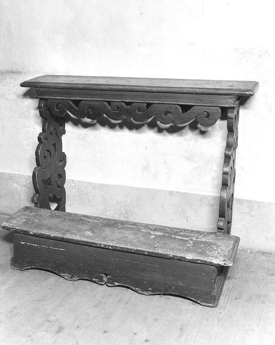 inginocchiatoio - a montanti sagomati - ambito piacentino (fine/inizio secc. XVII/ XVIII)