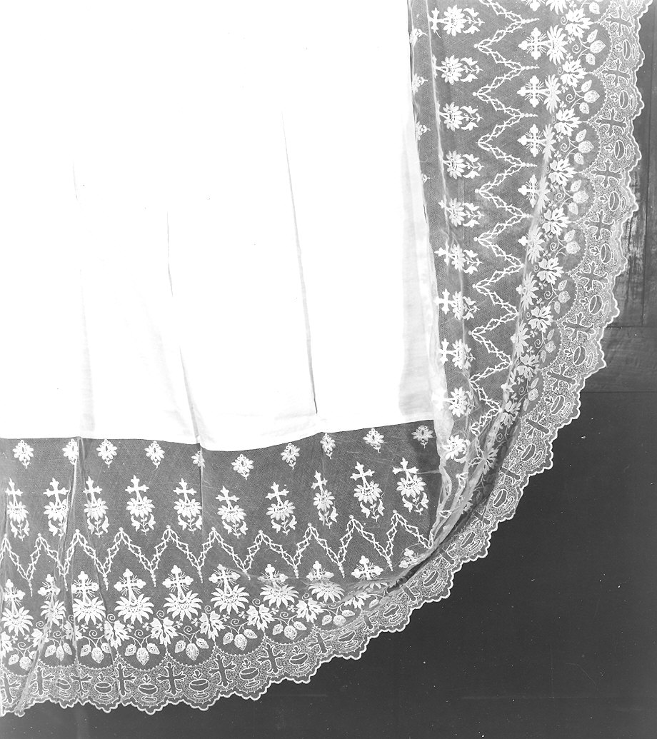 tovaglia d'altare - manifattura emiliana (?) (inizio sec. XX)