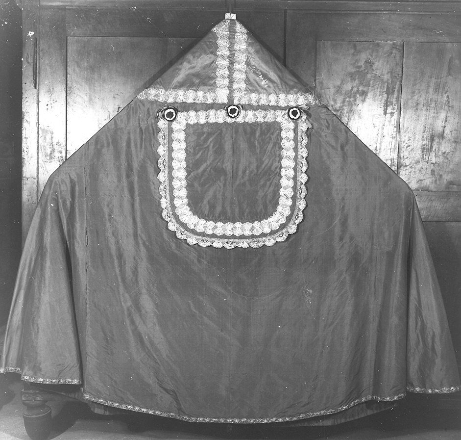 piviale - ambito italiano (fine/inizio secc. XVIII/ XIX)