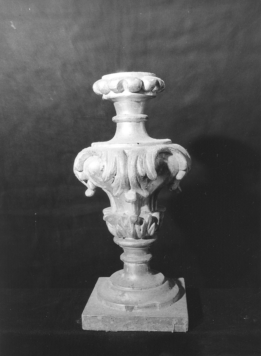 vaso d'altare per composizione floreale, serie - ambito parmense (fine sec. XVIII)