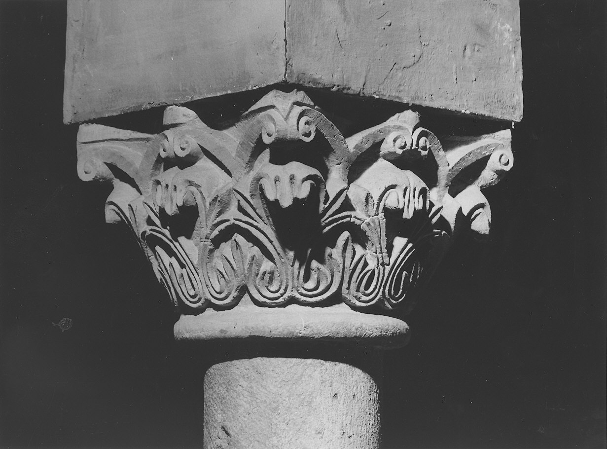capitello corinzio - ambito parmense (sec. XII)