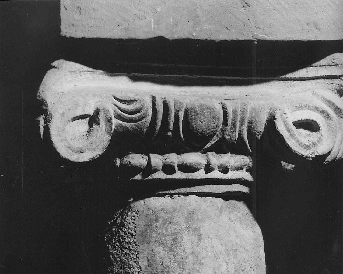 capitello corinzio - ambito emiliano-lombardo (sec. XII)