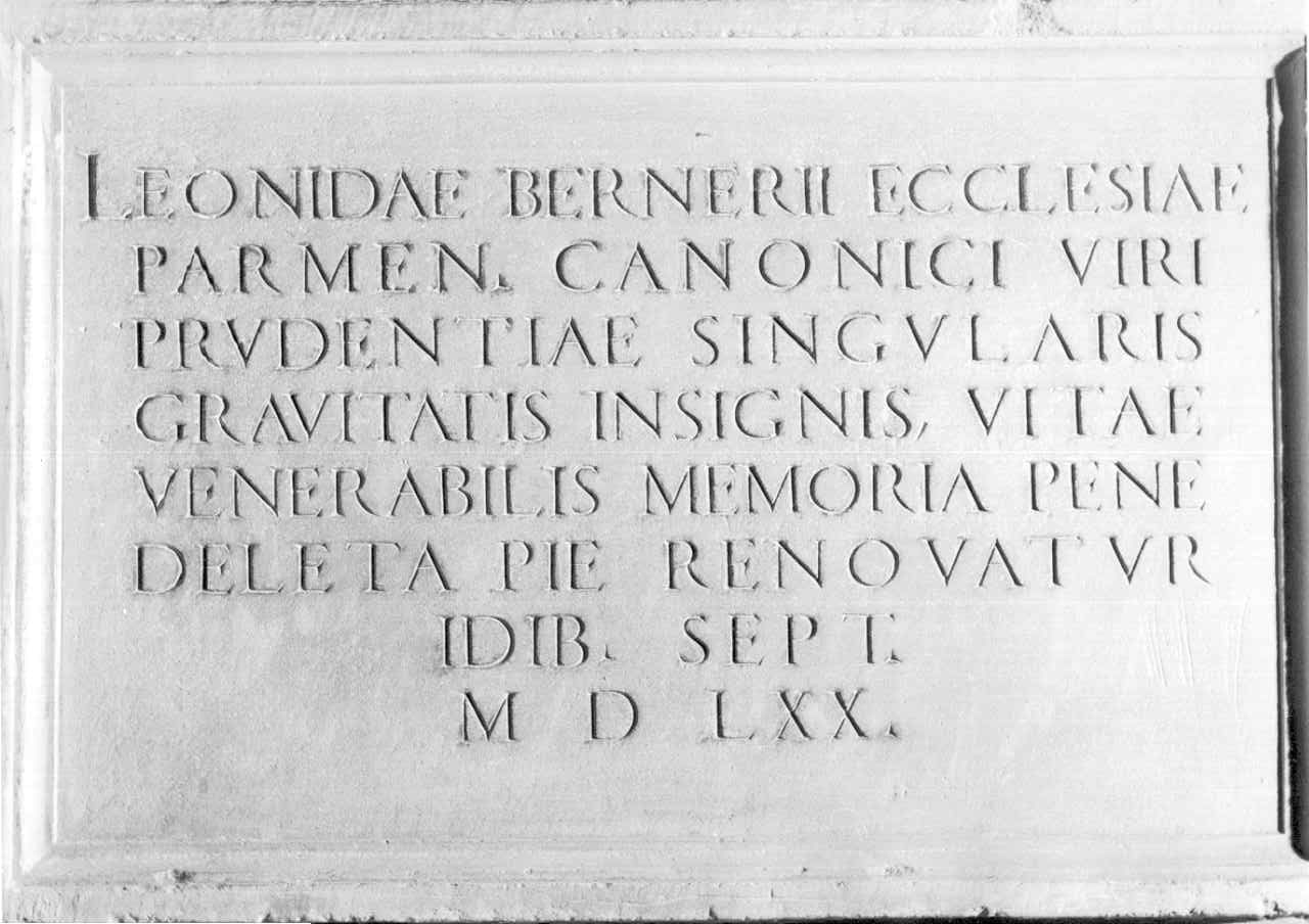 lapide commemorativa - bottega parmense (terzo quarto sec. XVI)