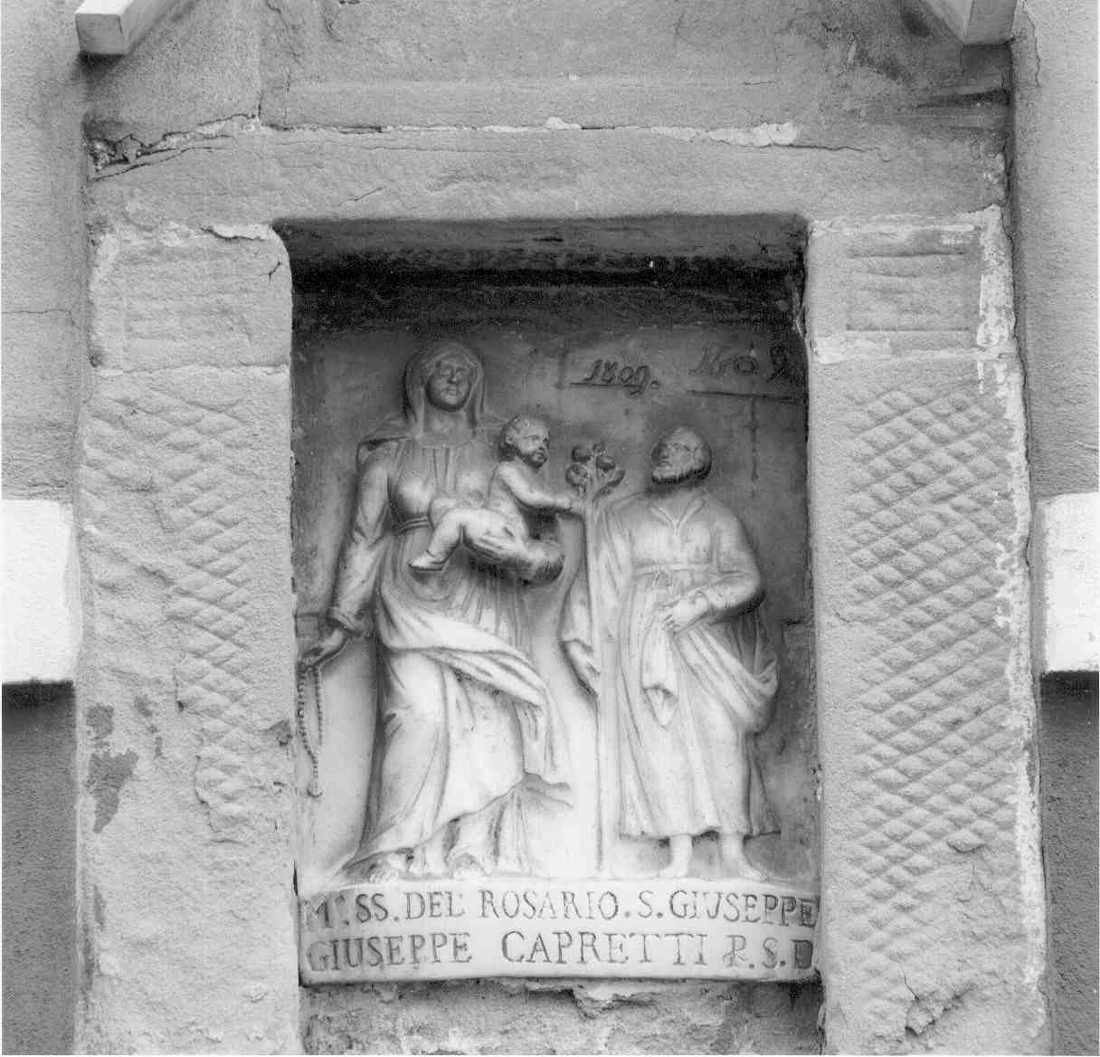 Maestà Capretti, Sacra Famiglia (rilievo) - ambito carrarese (sec. XIX)