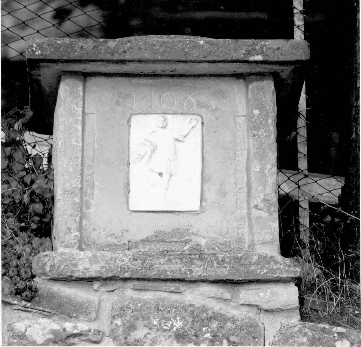 Maestà di San Fermo, San Fermo (rilievo) - ambito carrarese (sec. XVIII)