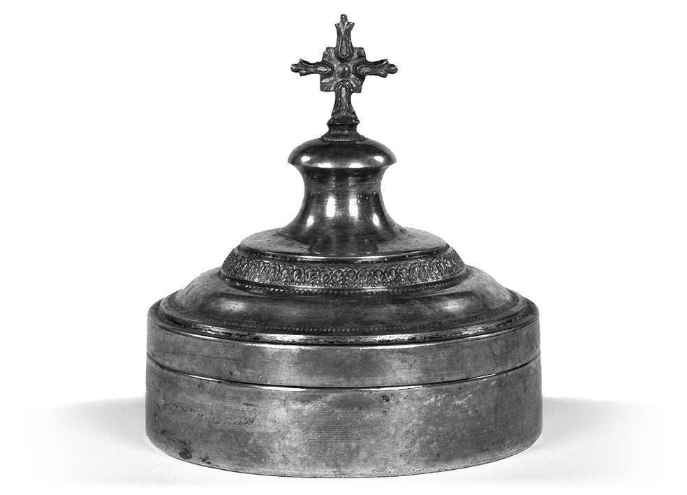 scatola per ostie - produzione Italia settentrionale (prima metà sec. XX)