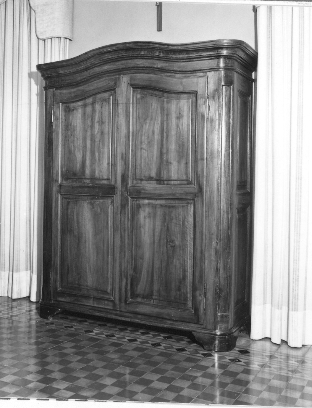 armadio - ambito piacentino (sec. XVIII)