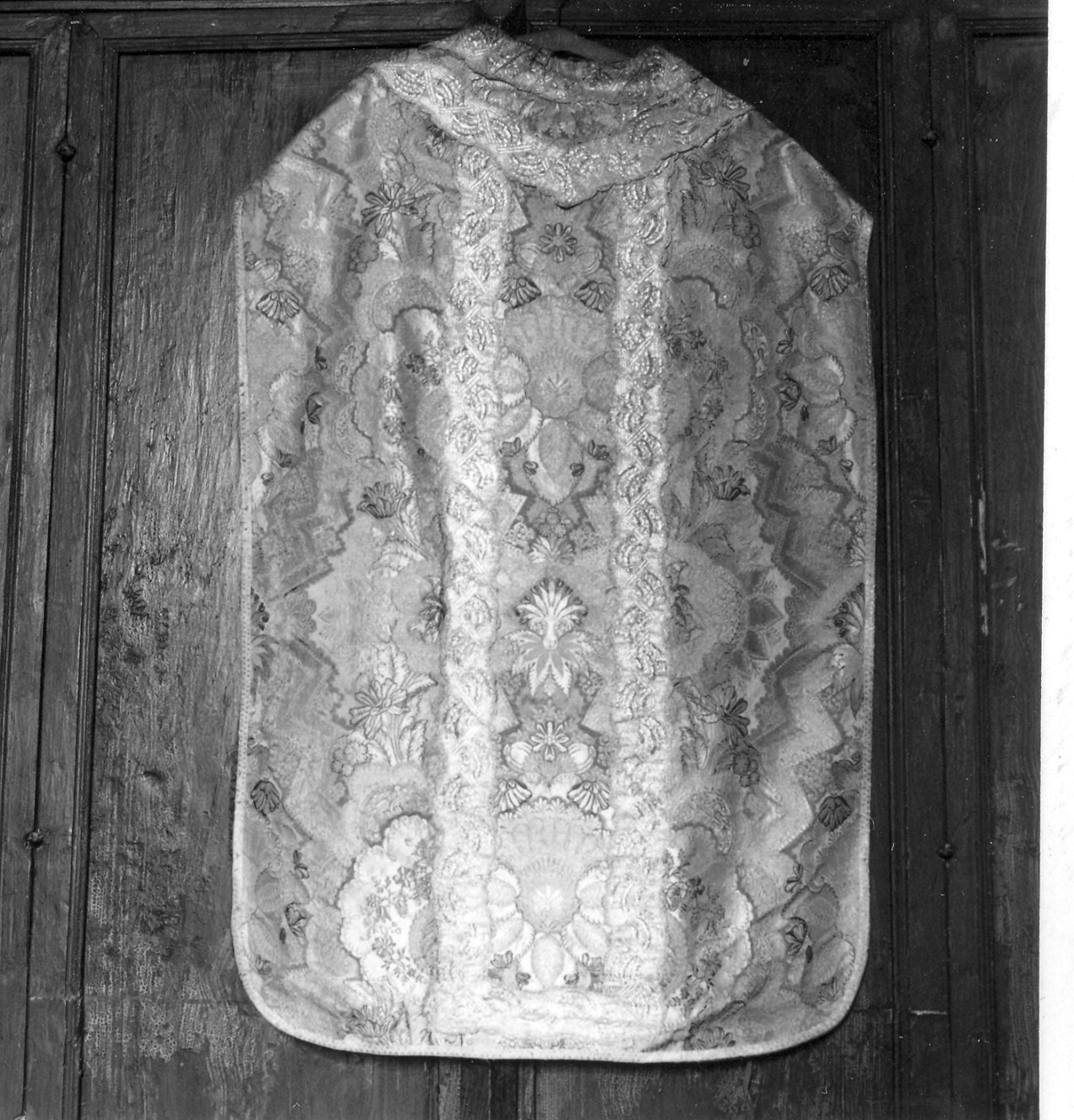 paramento liturgico, insieme - manifattura piacentina (sec. XVIII)