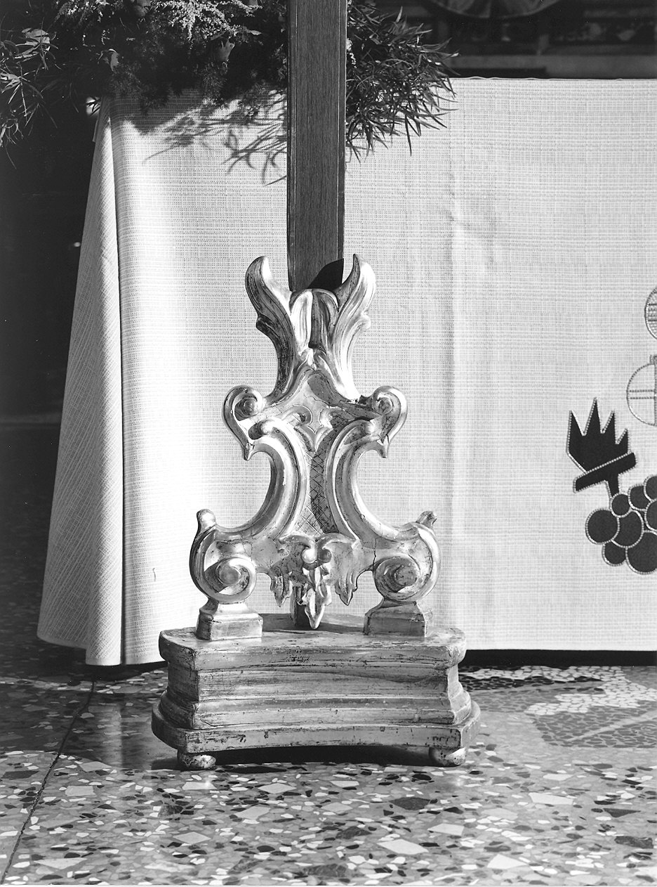 base per croce - ambito piacentino (seconda metà sec. XVIII)