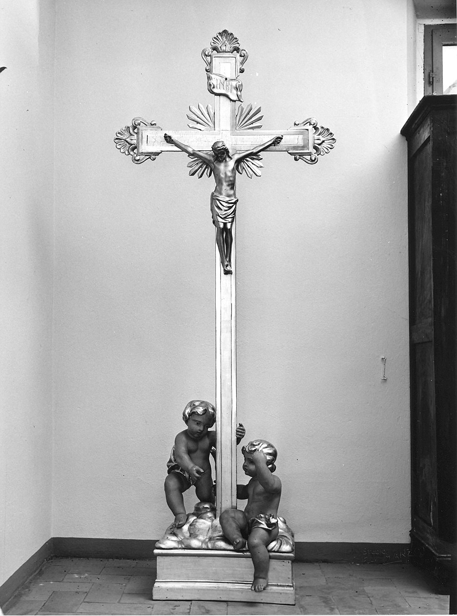 crocifisso - produzione Italia settentrionale (prima metà sec. XX)