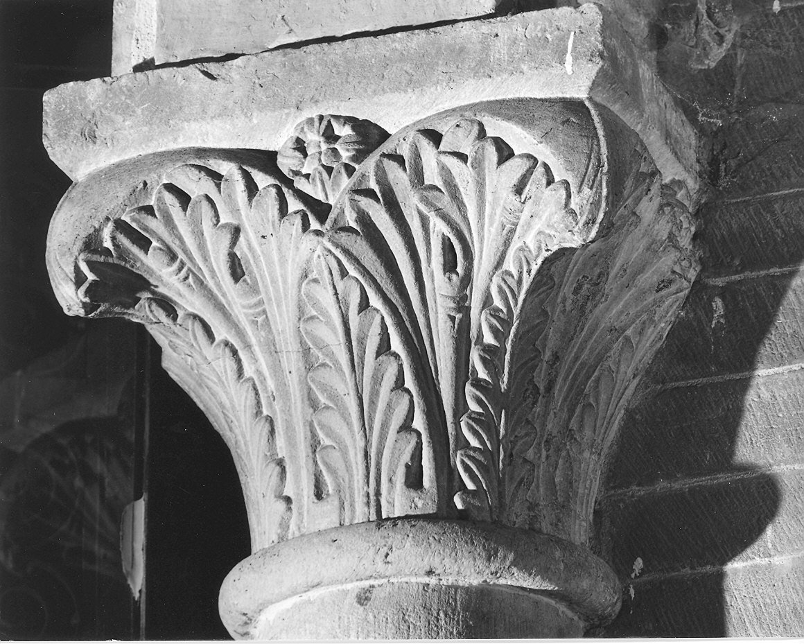 capitello - bottega piacentina (sec. XX)